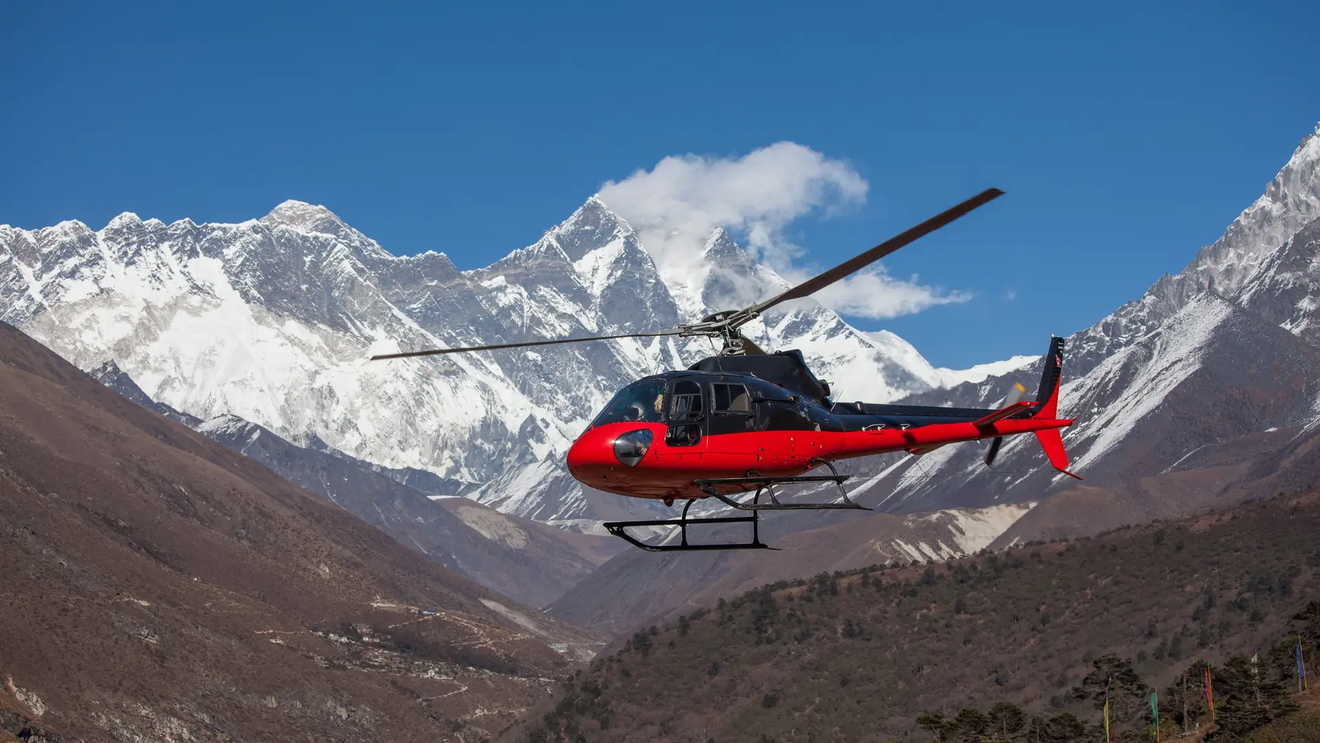 everest-heli