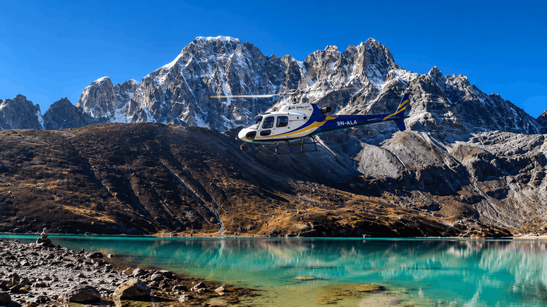 Gokyo Helicopter Tour with Air Dynasty